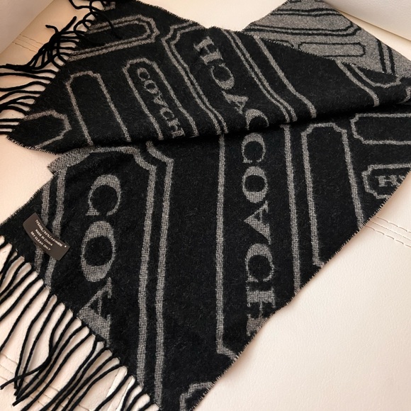 COACH vintage cashmere winter reversible scarf 100% authentic. - Picture 2 of 3